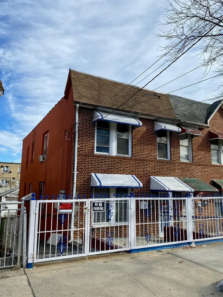 741 E 227th Street Bronx NY 10466