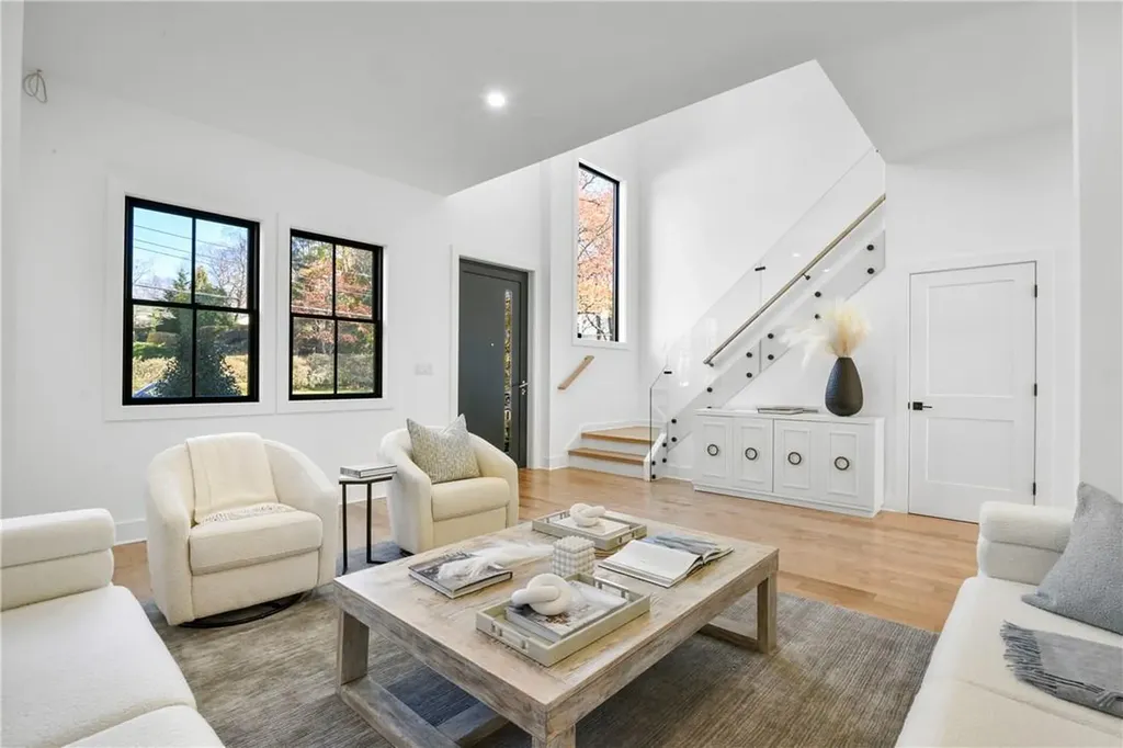 7 Hudson Place Larchmont NY 10538