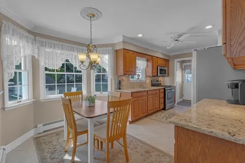 10 Morris Avenue Lake Grove NY 11755