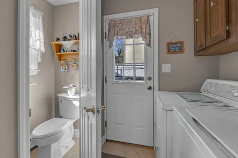 10 Morris Avenue Lake Grove NY 11755