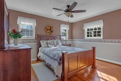 10 Morris Avenue Lake Grove NY 11755