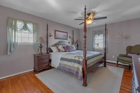 10 Morris Avenue Lake Grove NY 11755