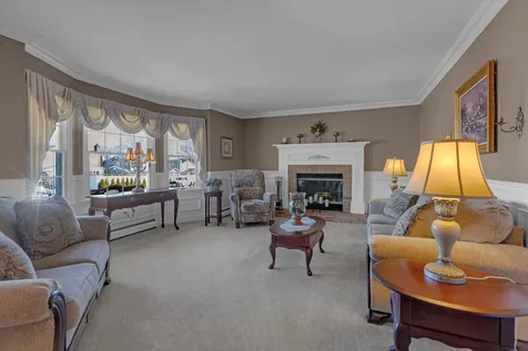 10 Morris Avenue Lake Grove NY 11755