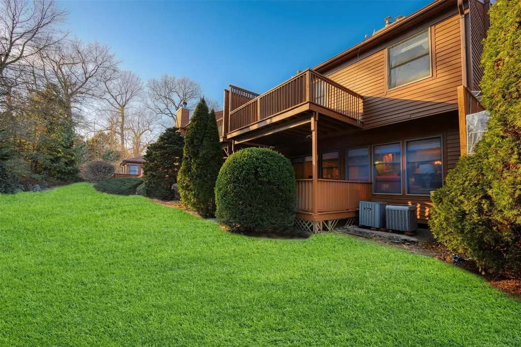 39 Hunt Drive Jericho NY 11753