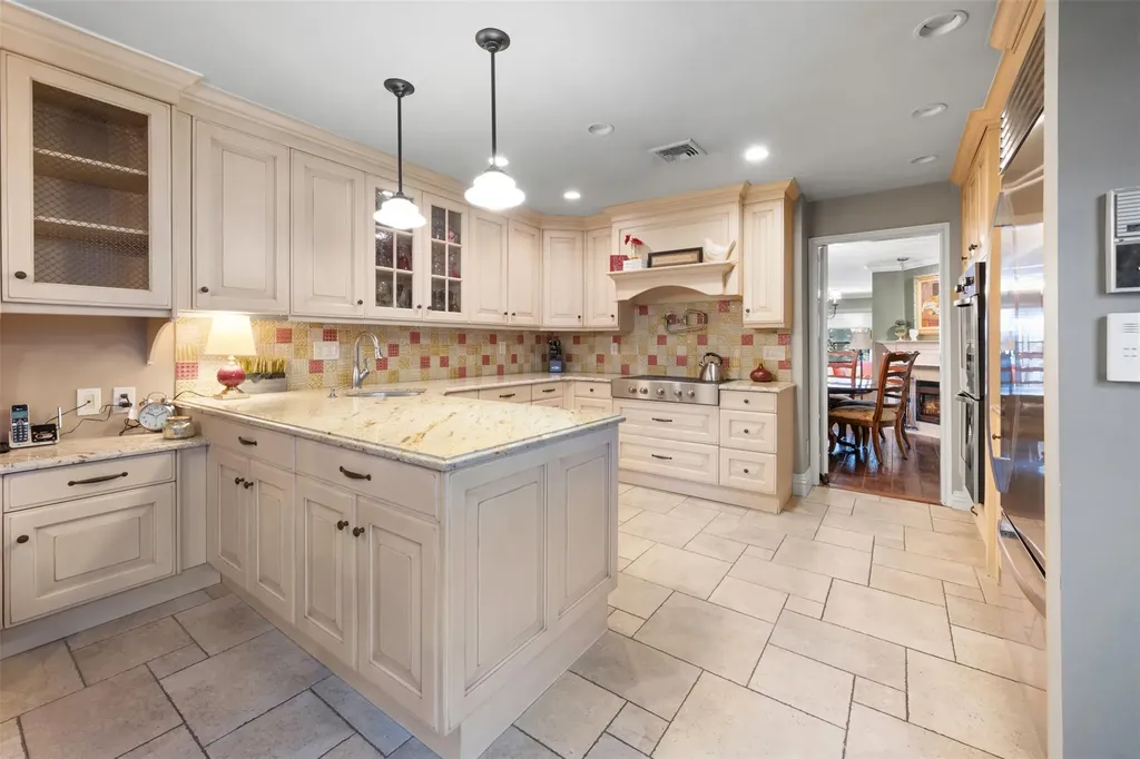 39 Hunt Drive Jericho NY 11753