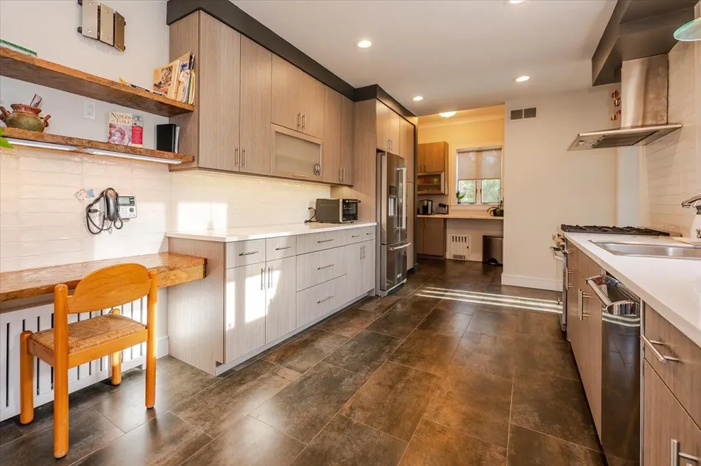 485 Arlington Road Cedarhurst NY 11516