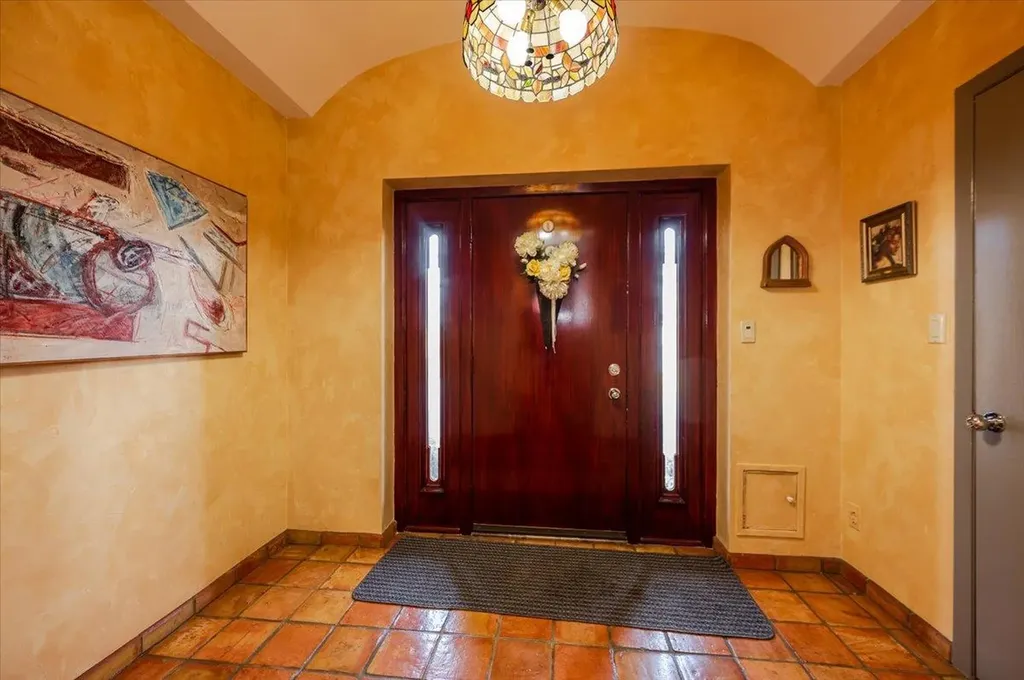 485 Arlington Road Cedarhurst NY 11516