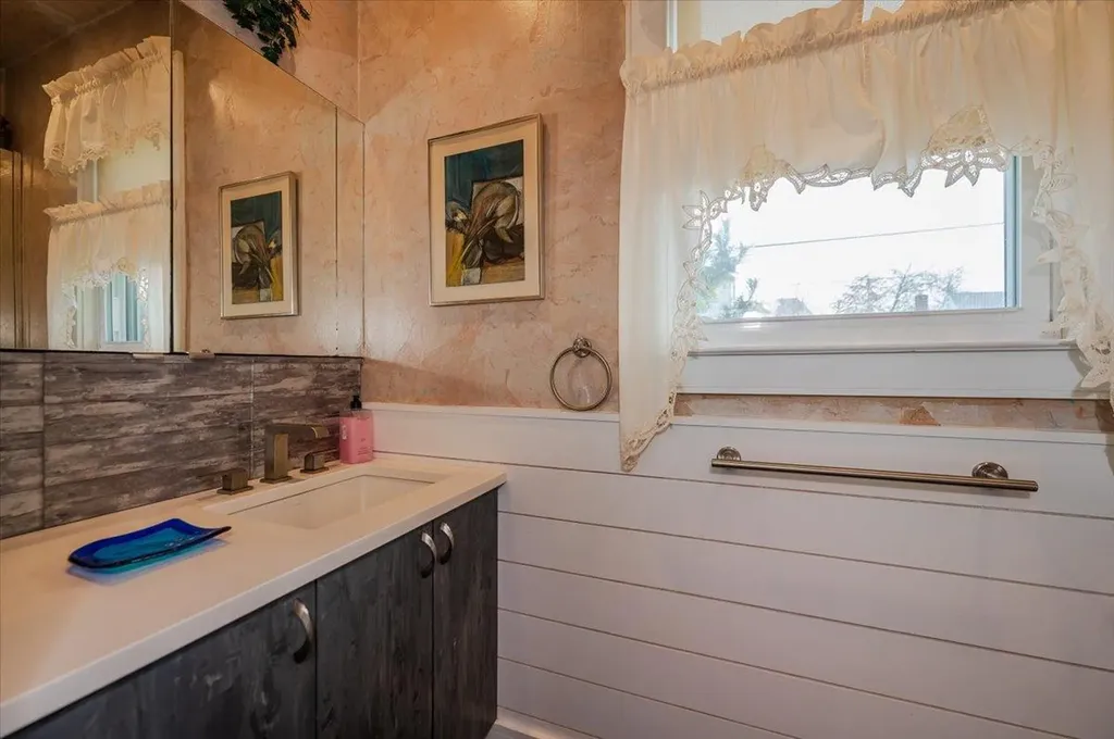 485 Arlington Road Cedarhurst NY 11516
