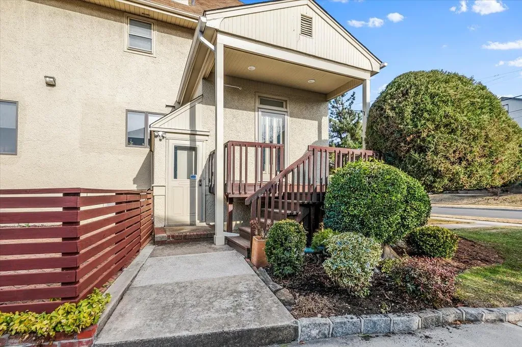 485 Arlington Road Cedarhurst NY 11516