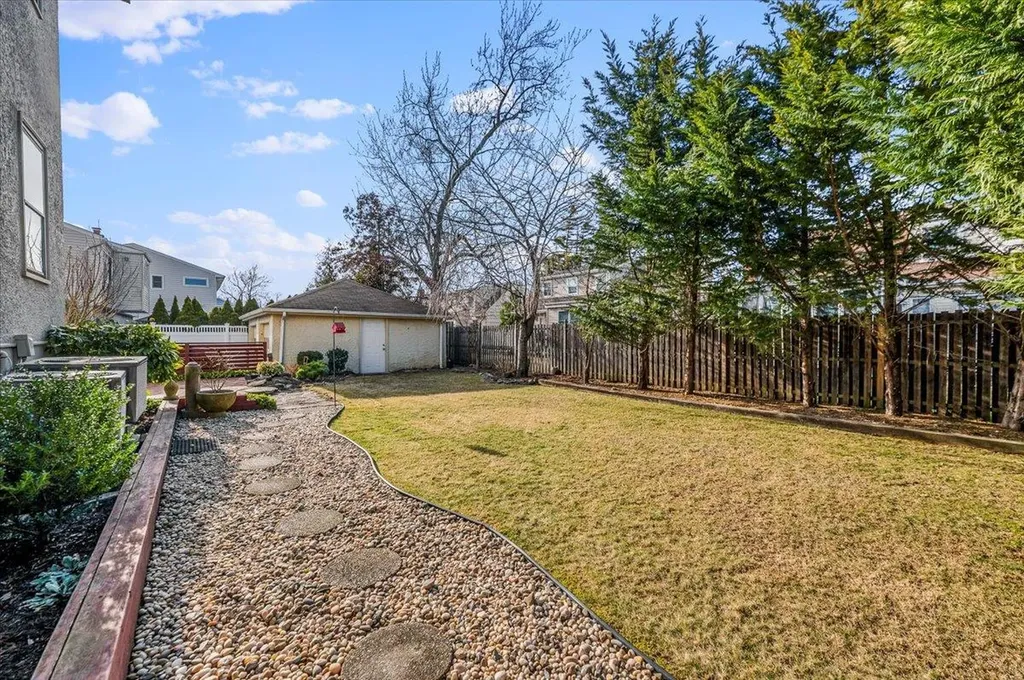 485 Arlington Road Cedarhurst NY 11516