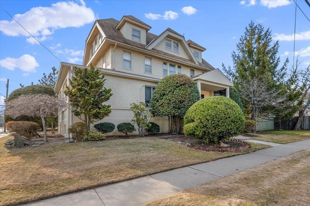 485 Arlington Road Cedarhurst NY 11516