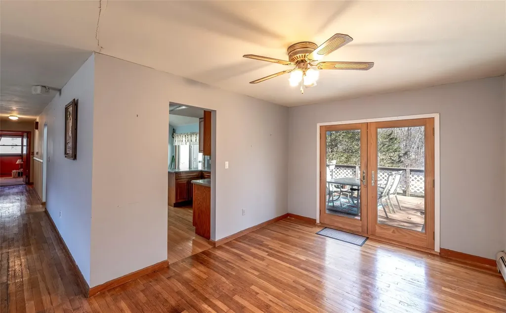 4 Laura Lane Spring Valley NY 10977