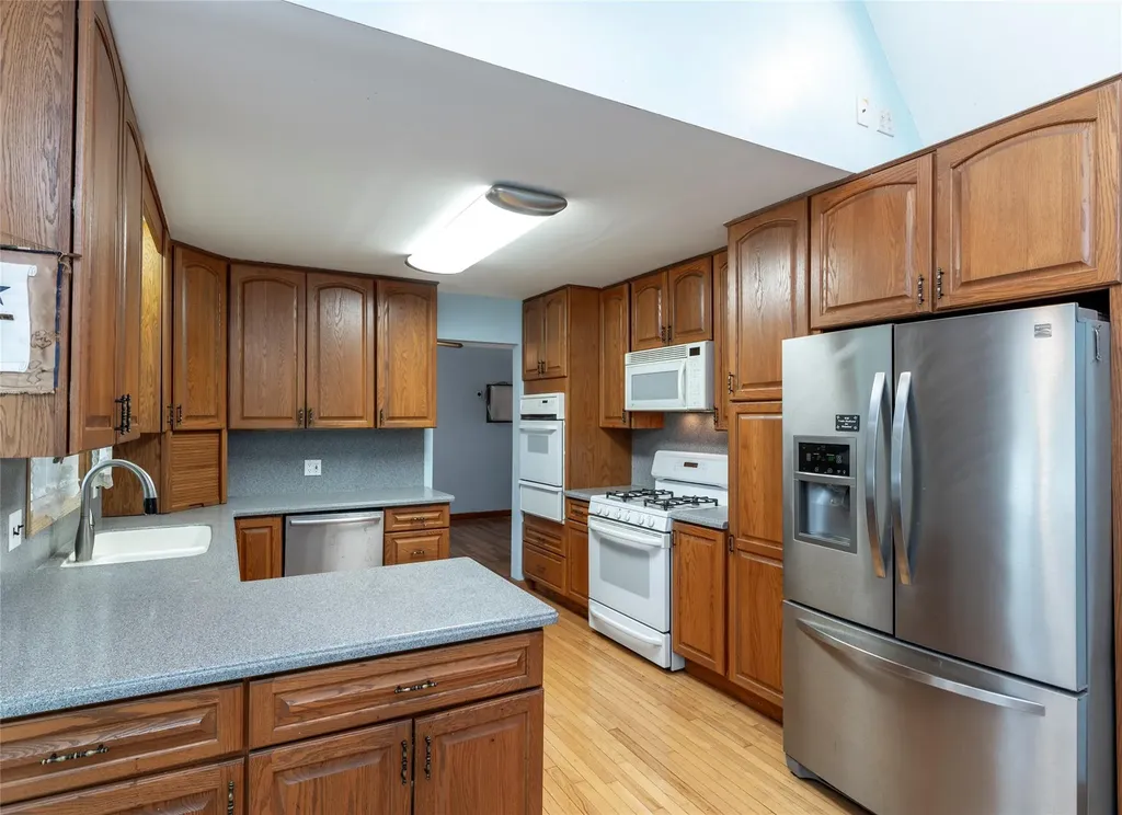 4 Laura Lane Spring Valley NY 10977