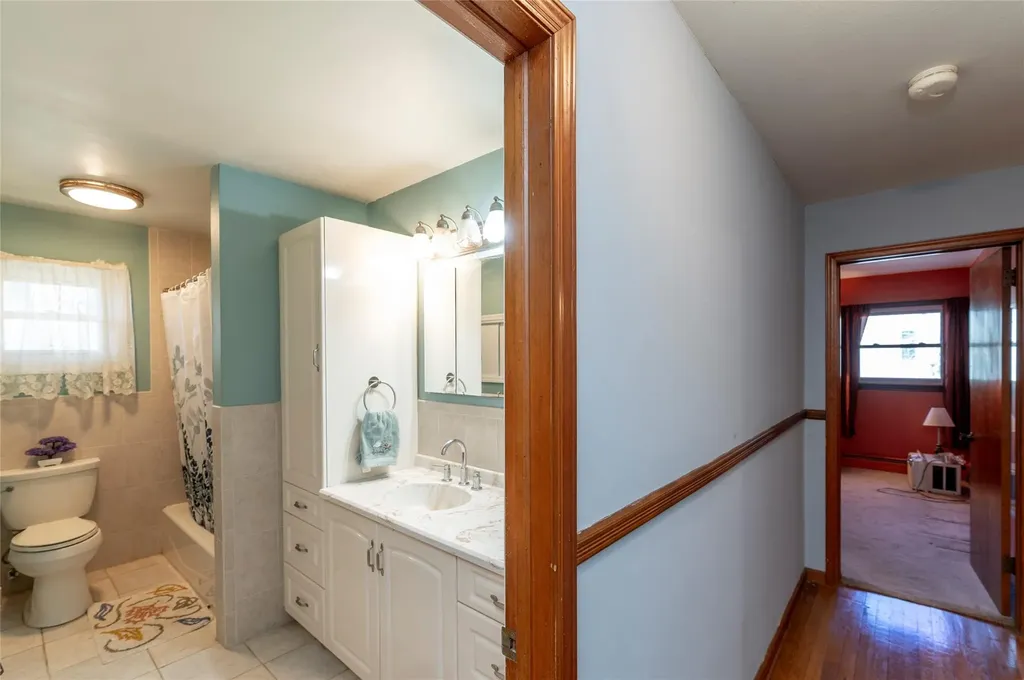 4 Laura Lane Spring Valley NY 10977
