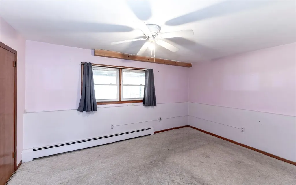 4 Laura Lane Spring Valley NY 10977
