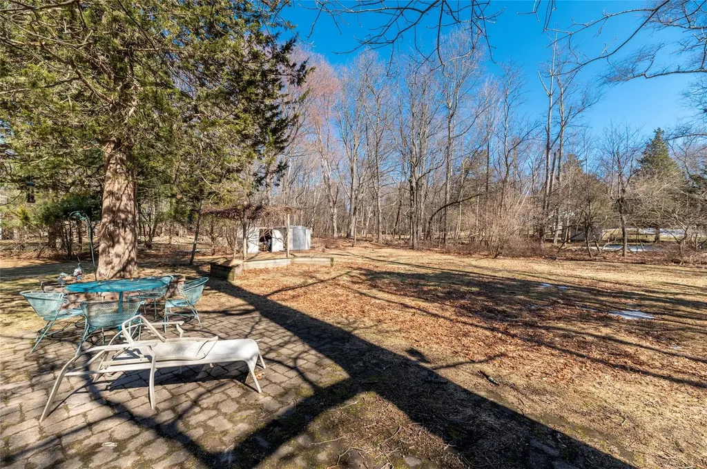 4 Laura Lane Spring Valley NY 10977