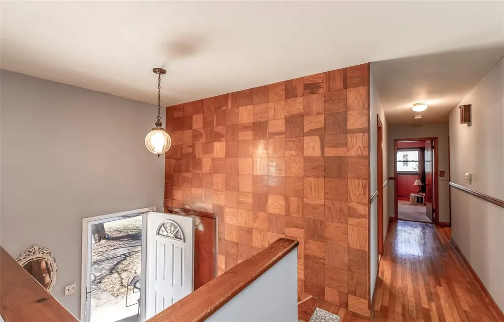 4 Laura Lane Spring Valley NY 10977