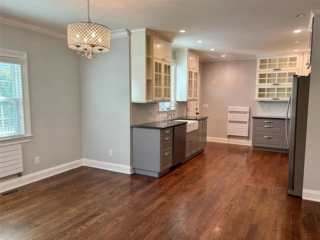 152 Webster Avenue Manhasset NY 11030