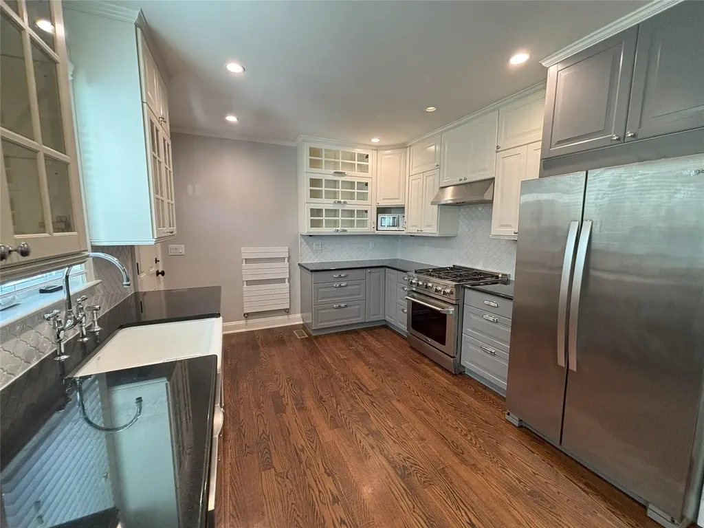 152 Webster Avenue Manhasset NY 11030