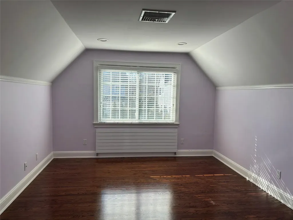 152 Webster Avenue Manhasset NY 11030