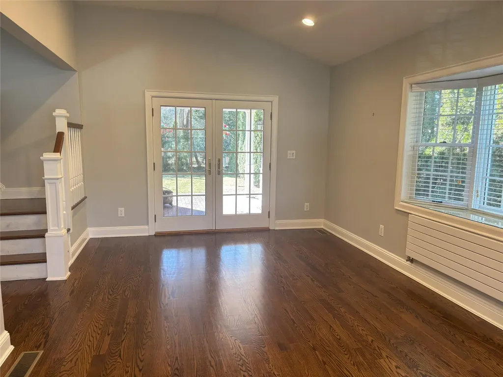 152 Webster Avenue Manhasset NY 11030