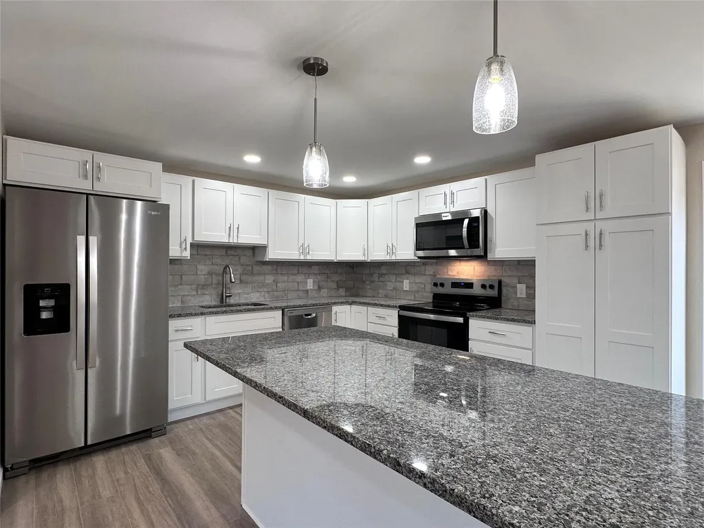 1073 Sipp Avenue Medford NY 11763