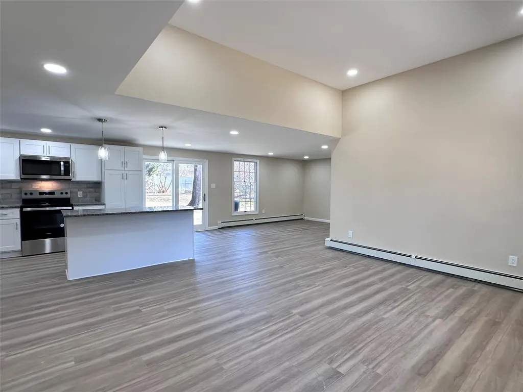 1073 Sipp Avenue Medford NY 11763