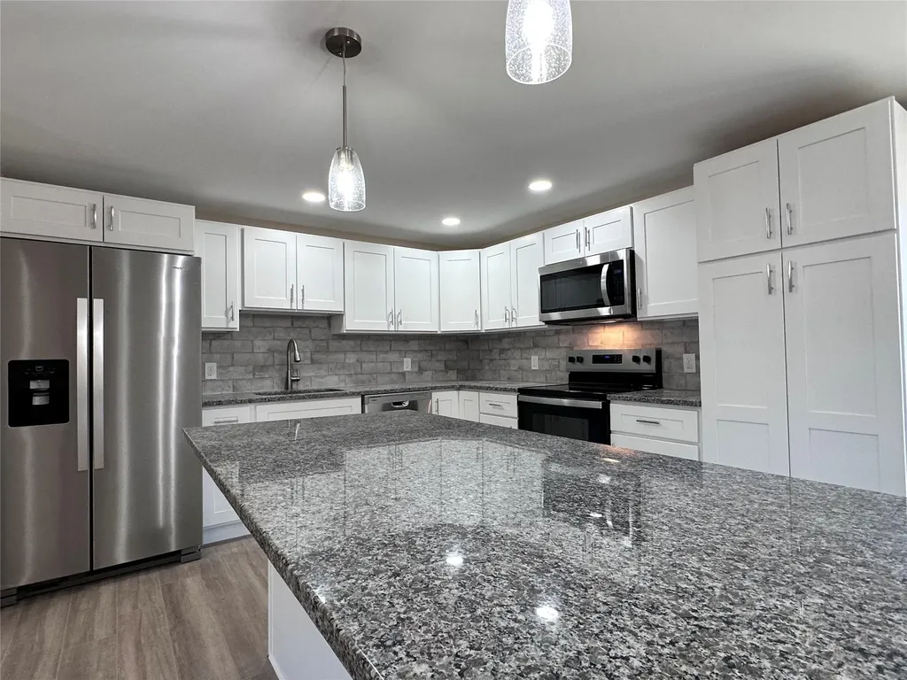 1073 Sipp Avenue Medford NY 11763