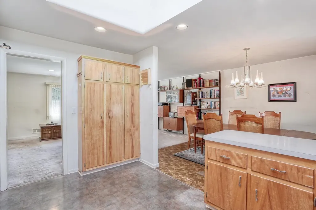 13 Barnacle Drive Spring Valley NY 10977