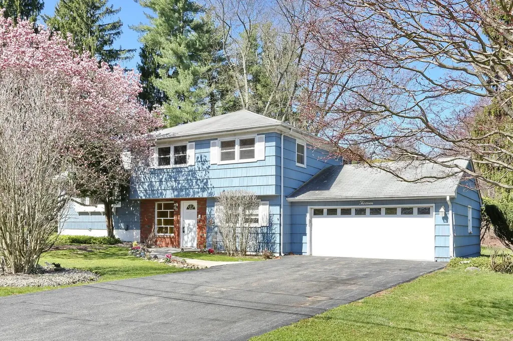 13 Barnacle Drive Spring Valley NY 10977