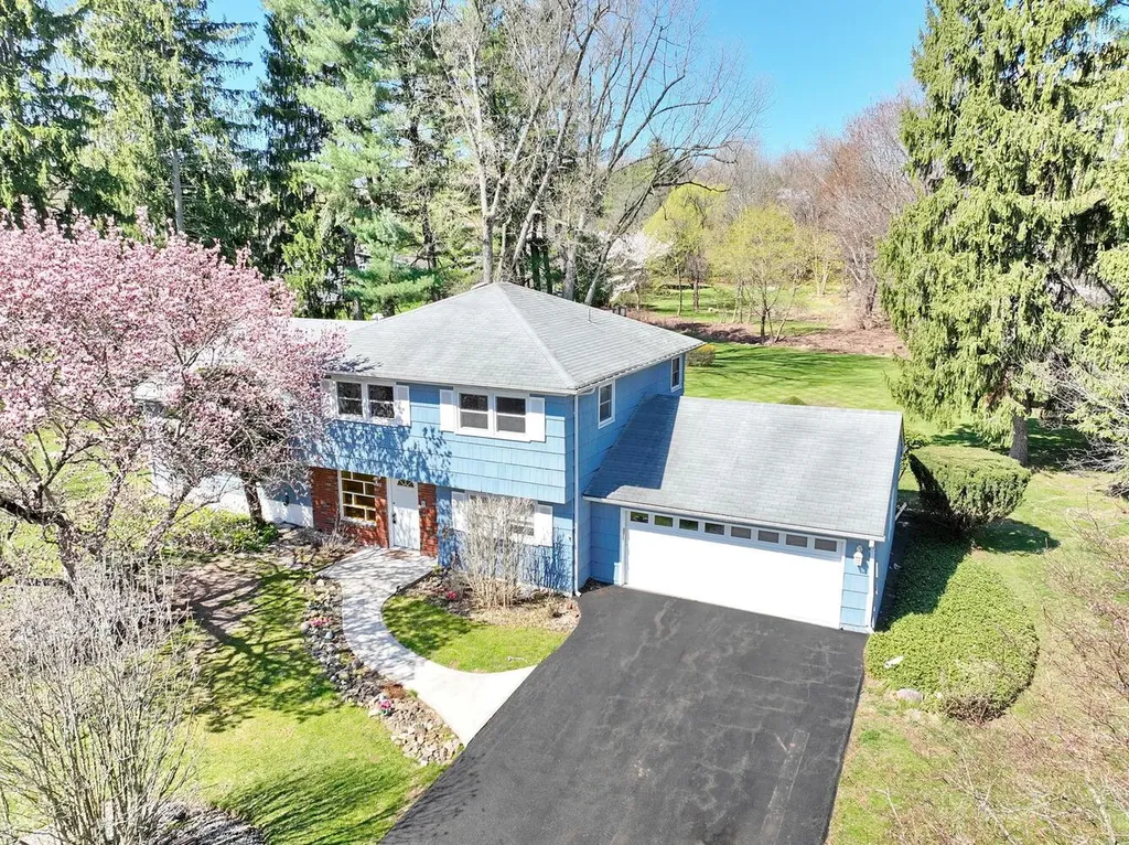 13 Barnacle Drive Spring Valley NY 10977