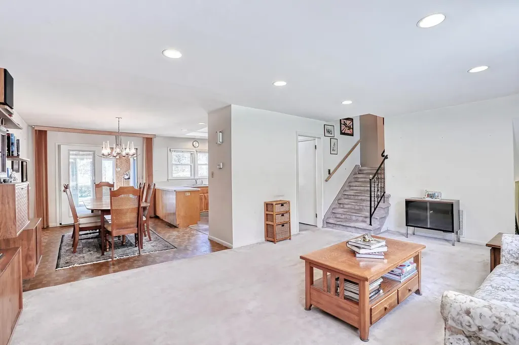 13 Barnacle Drive Spring Valley NY 10977