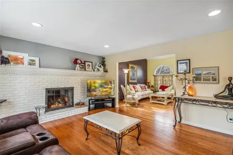 297 Mount Sinai Coram Road Mount Sinai NY 11766