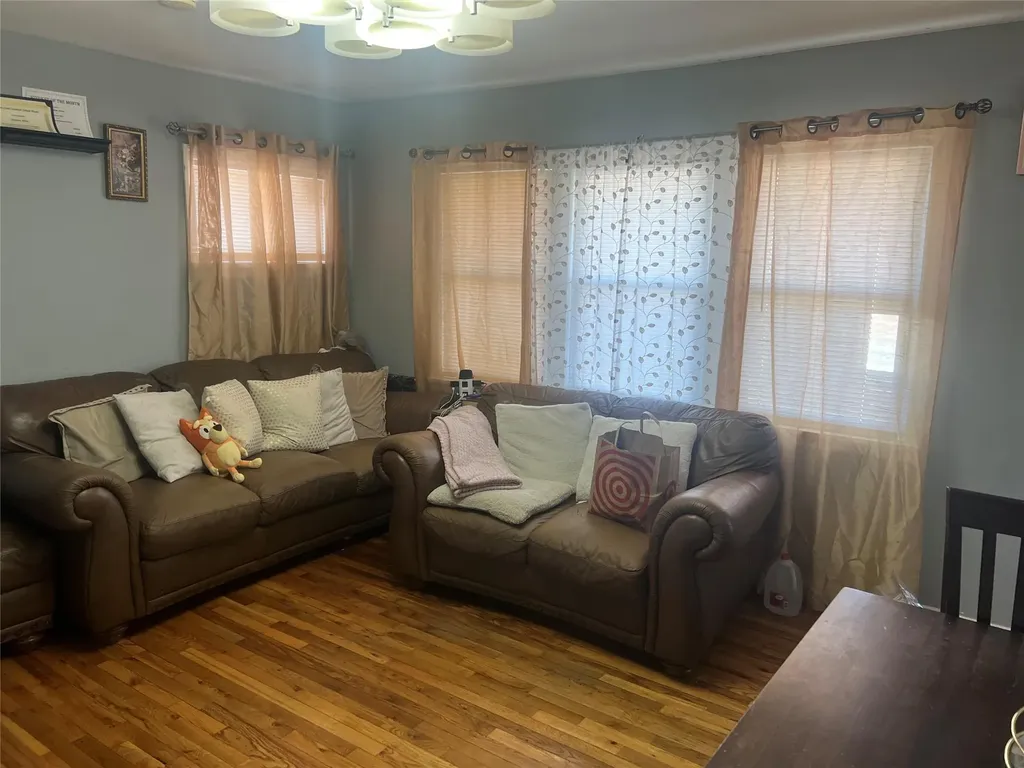 58 E Walnut Street Central Islip NY 11722