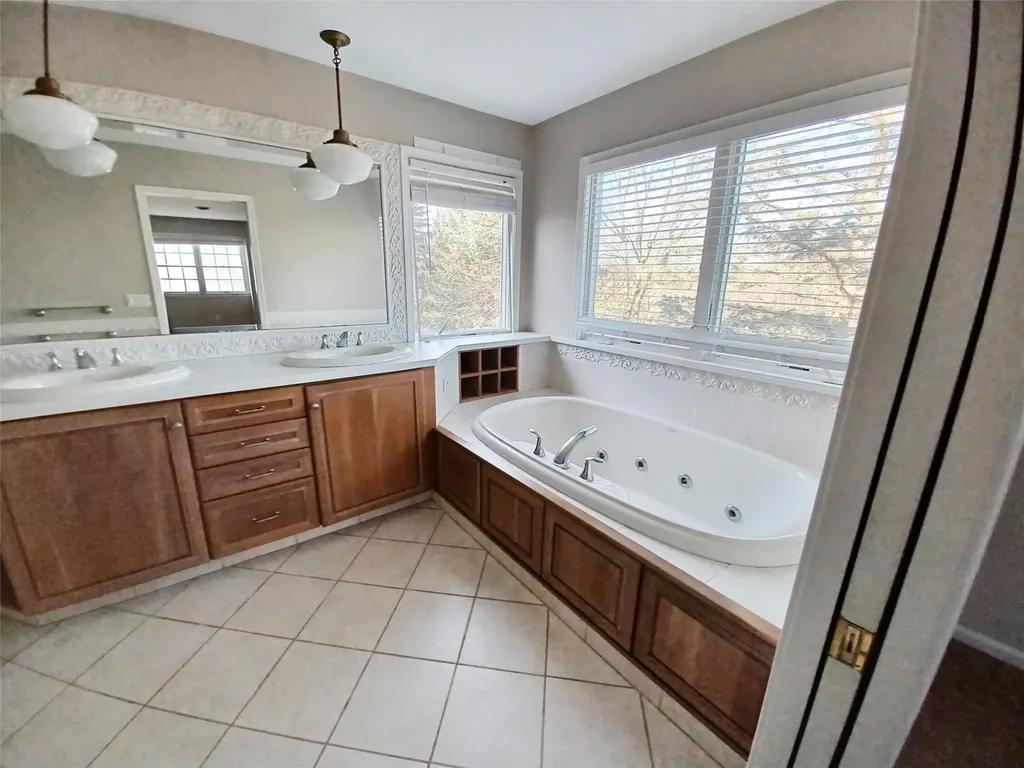 12 Hoover Drive Middletown NY 10940