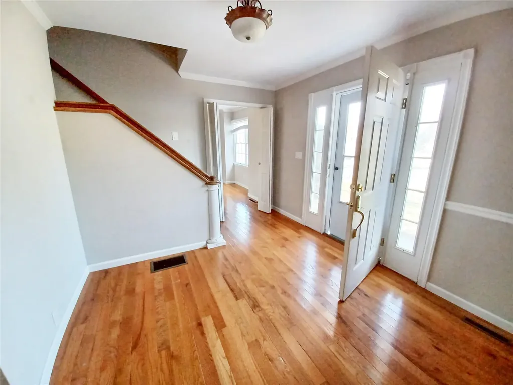 12 Hoover Drive Middletown NY 10940