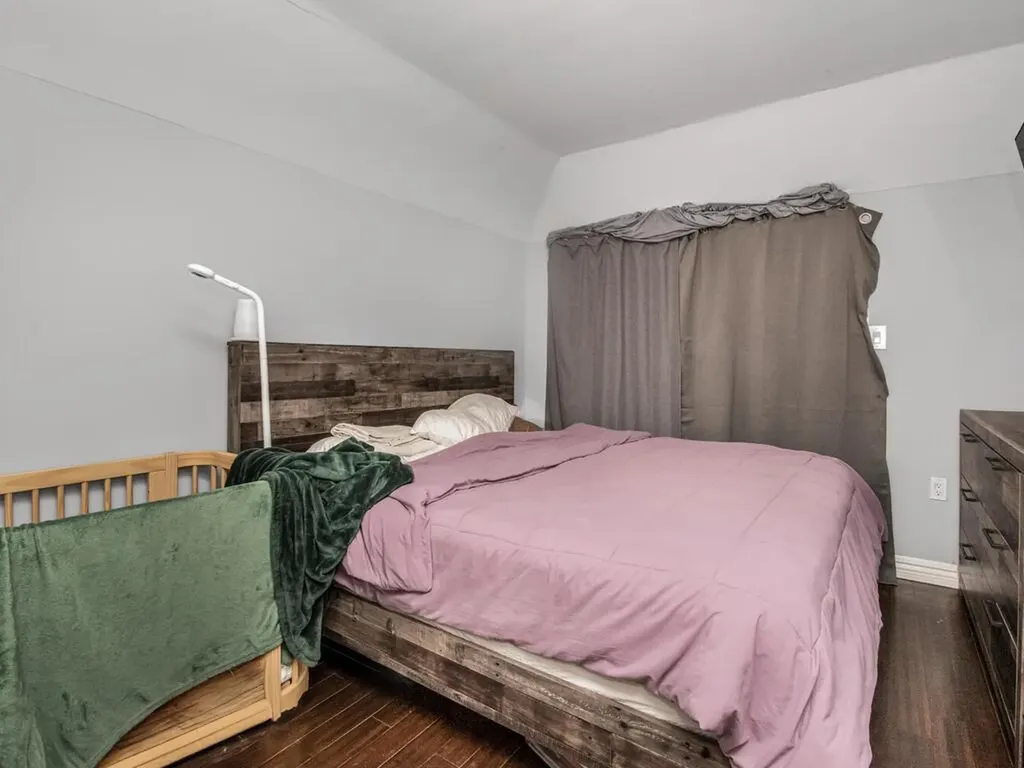 239 Hosmer Avenue Bronx NY 10465