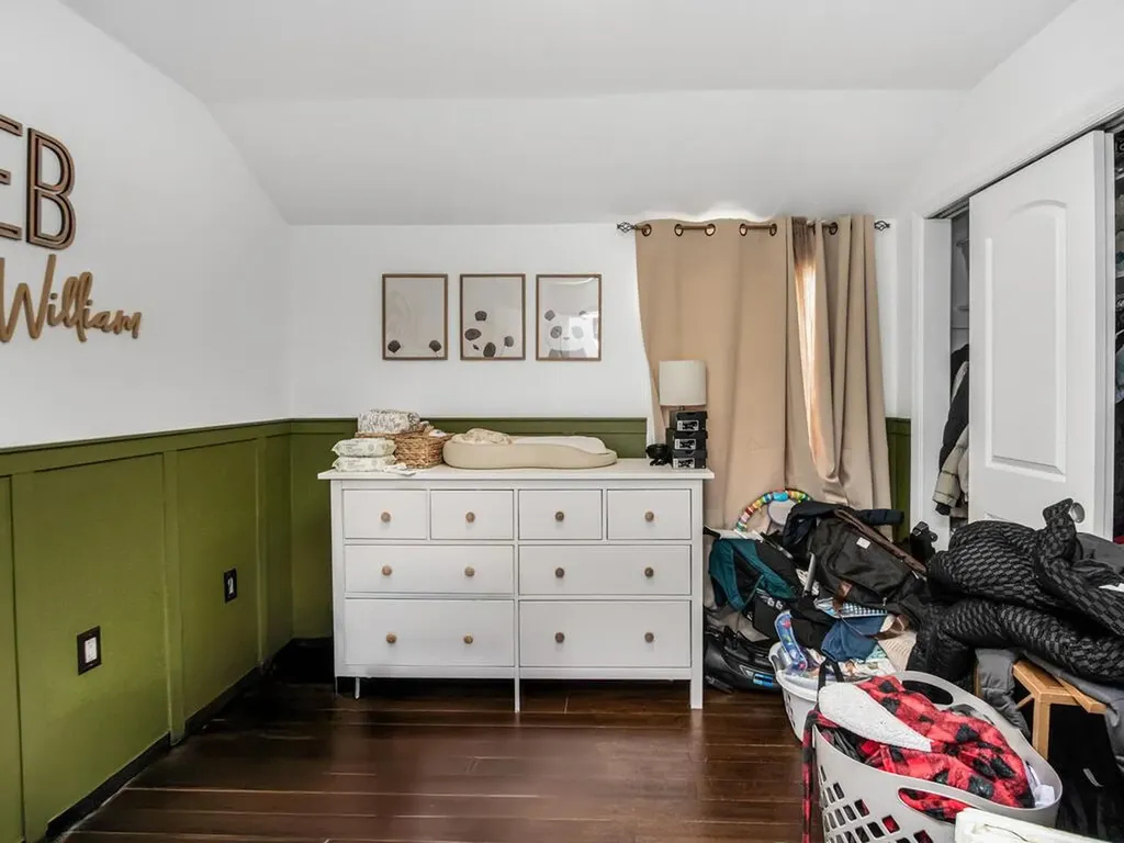 239 Hosmer Avenue Bronx NY 10465