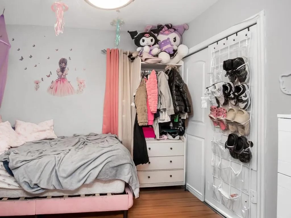 239 Hosmer Avenue Bronx NY 10465