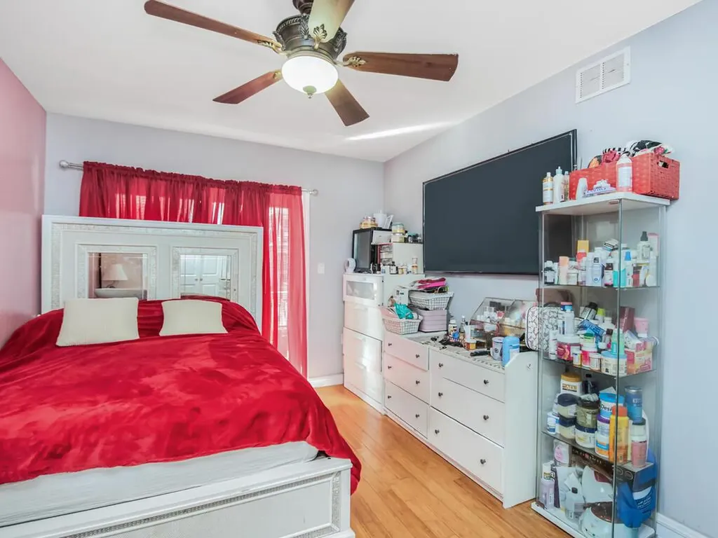 239 Hosmer Avenue Bronx NY 10465