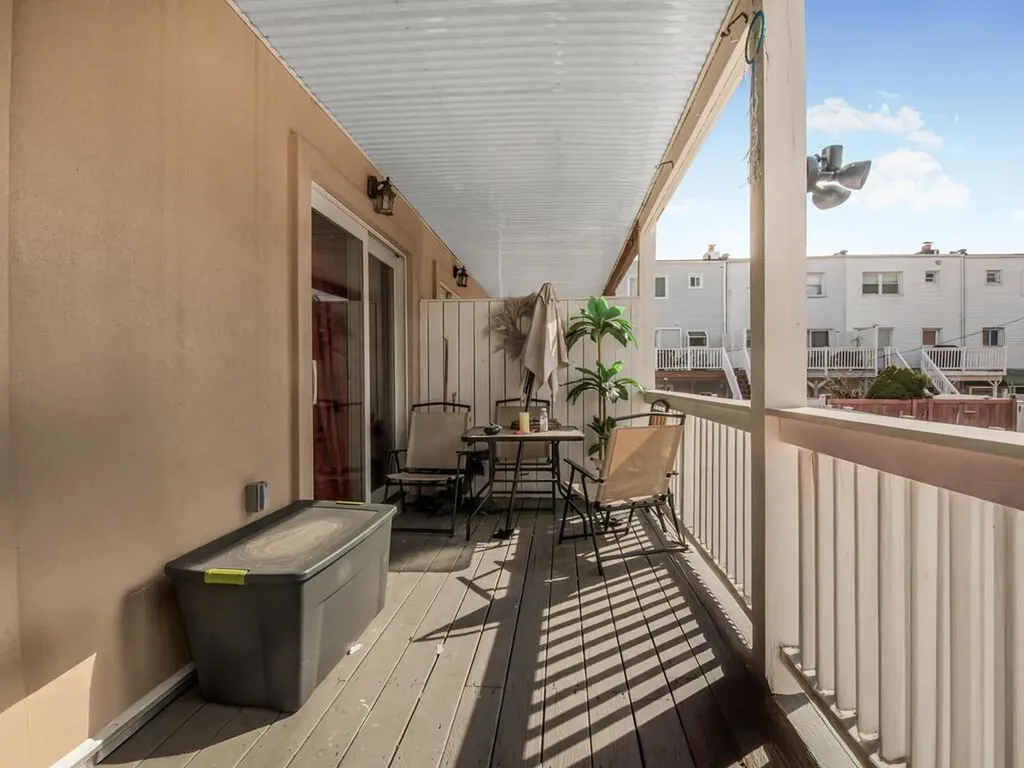 239 Hosmer Avenue Bronx NY 10465