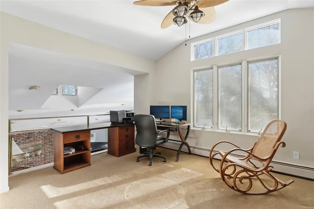 6 Ridings Road Northport NY 11768