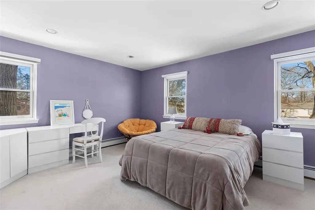 6 Ridings Road Northport NY 11768