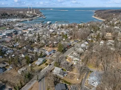 503 High Street Port Jefferson NY 11777