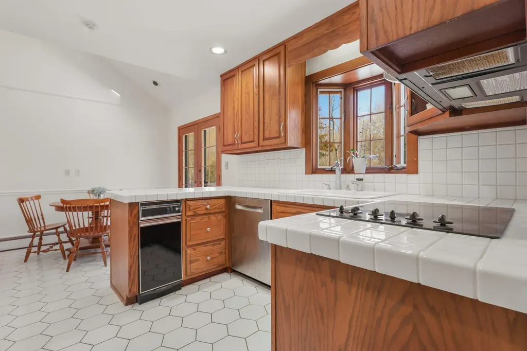 58 Rock Ridge Drive Rye Brook NY 10573