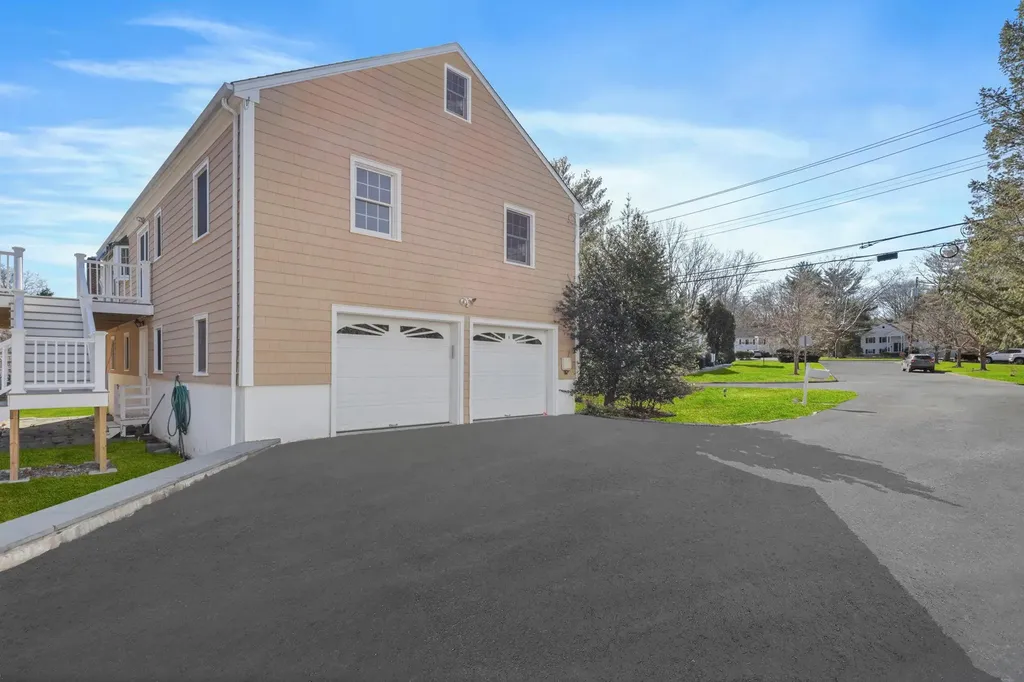 58 Rock Ridge Drive Rye Brook NY 10573