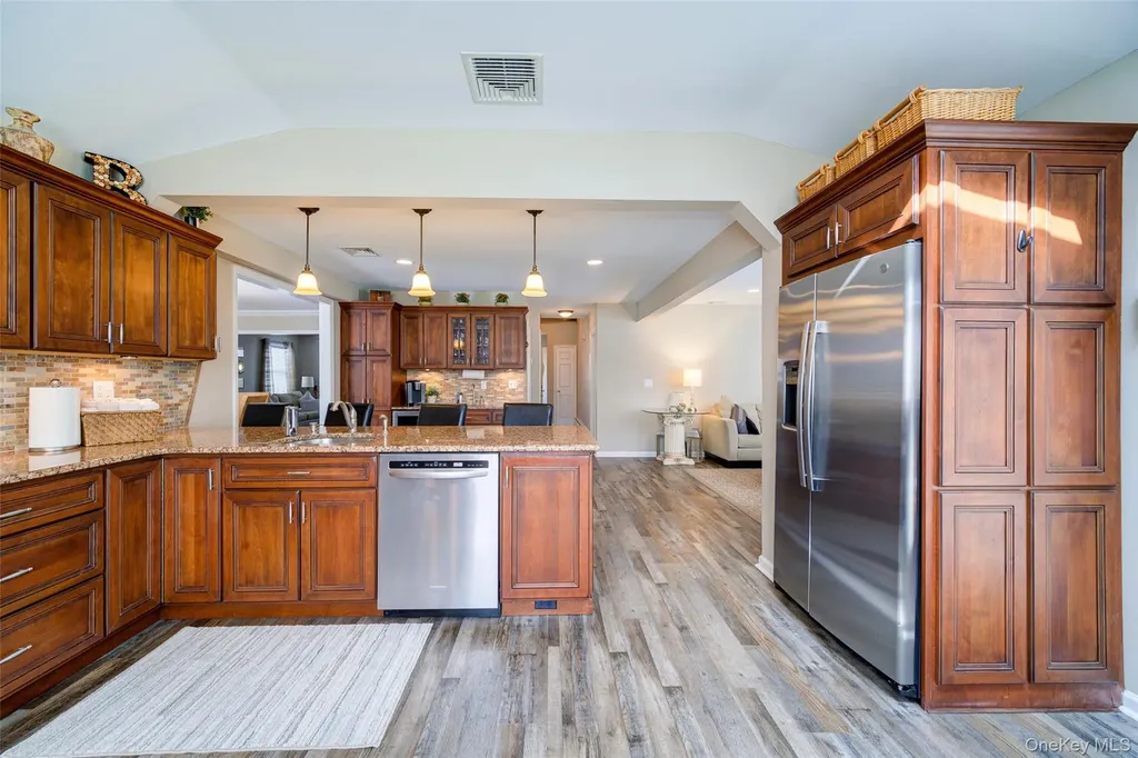 28 Haskell Avenue Airmont NY 10901