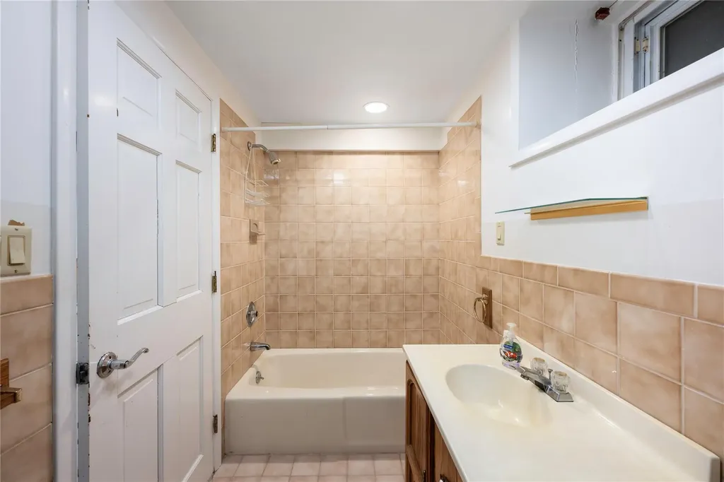 26 Bradford Street Hawthorne NY 10532