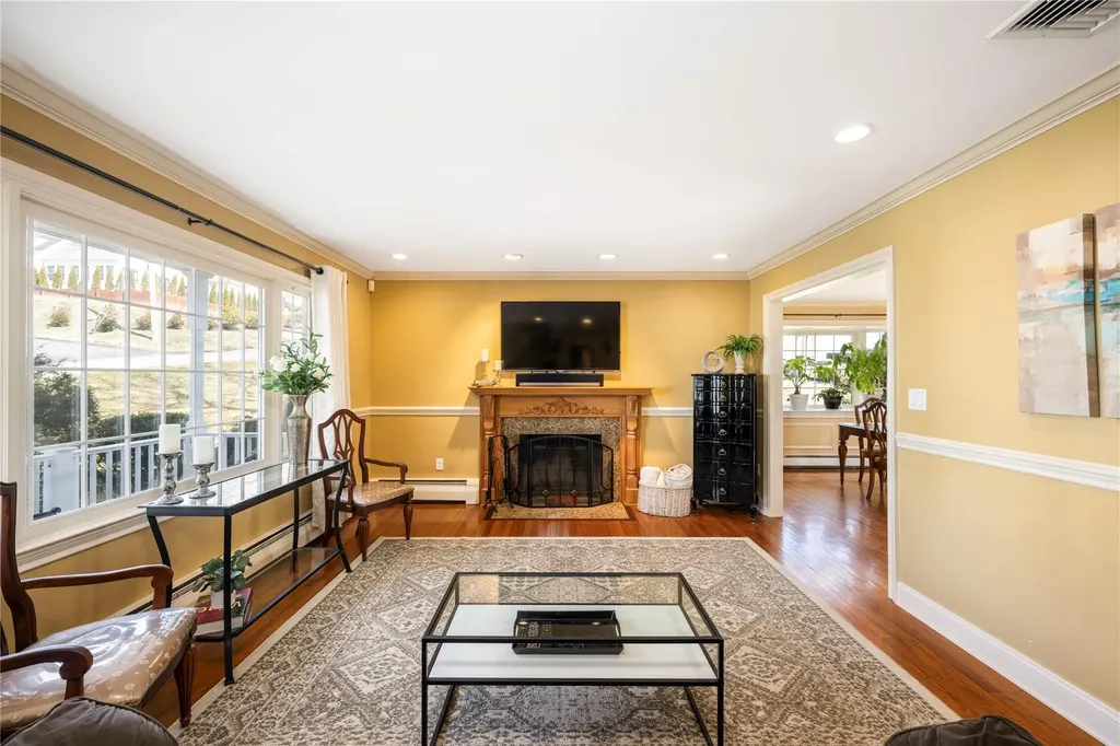 26 Bradford Street Hawthorne NY 10532