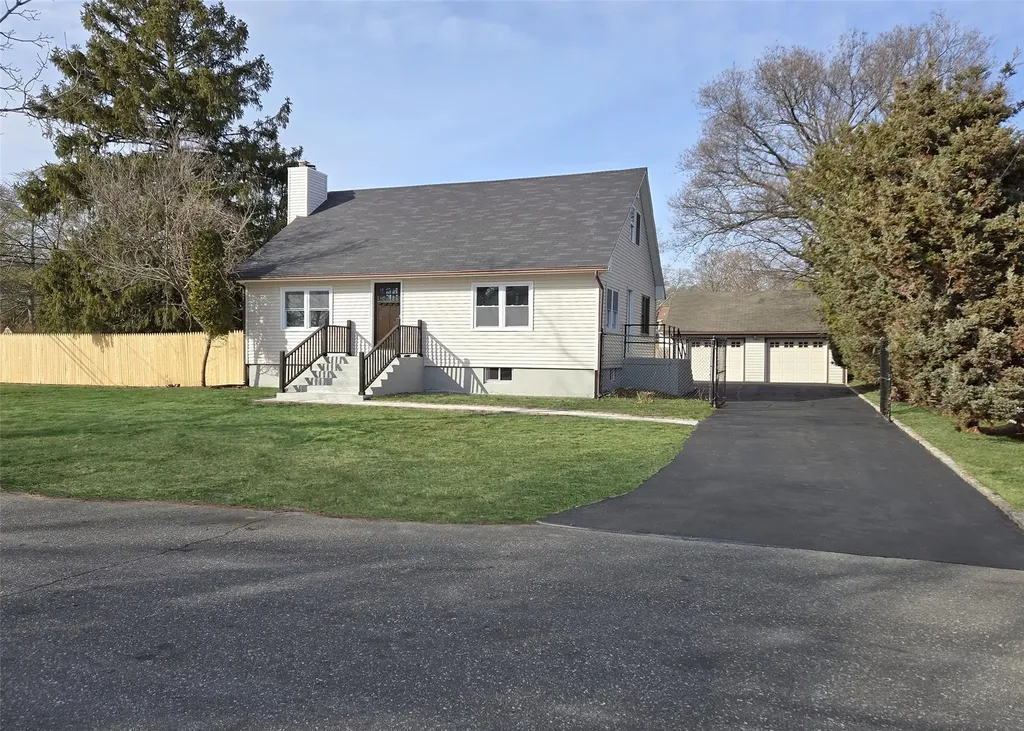 357 Twin Bark Avenue Holbrook NY 11741